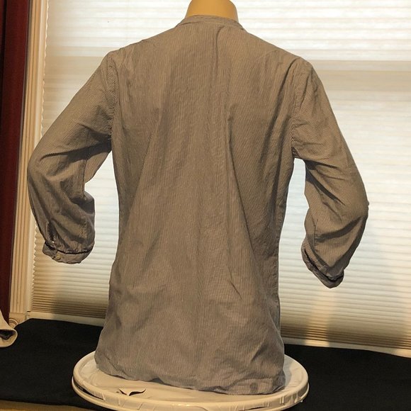 Tommy Hilfiger blue and white pinstriped shirt - Picture 3 of 4